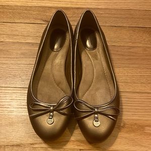 Giani Bernini gold  flats sx8